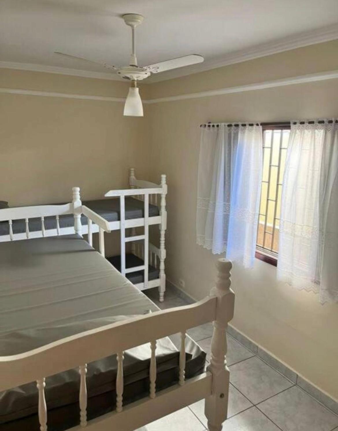 Villa Casa Com Piscina Em Mongagua Praia Grande  Exterior foto